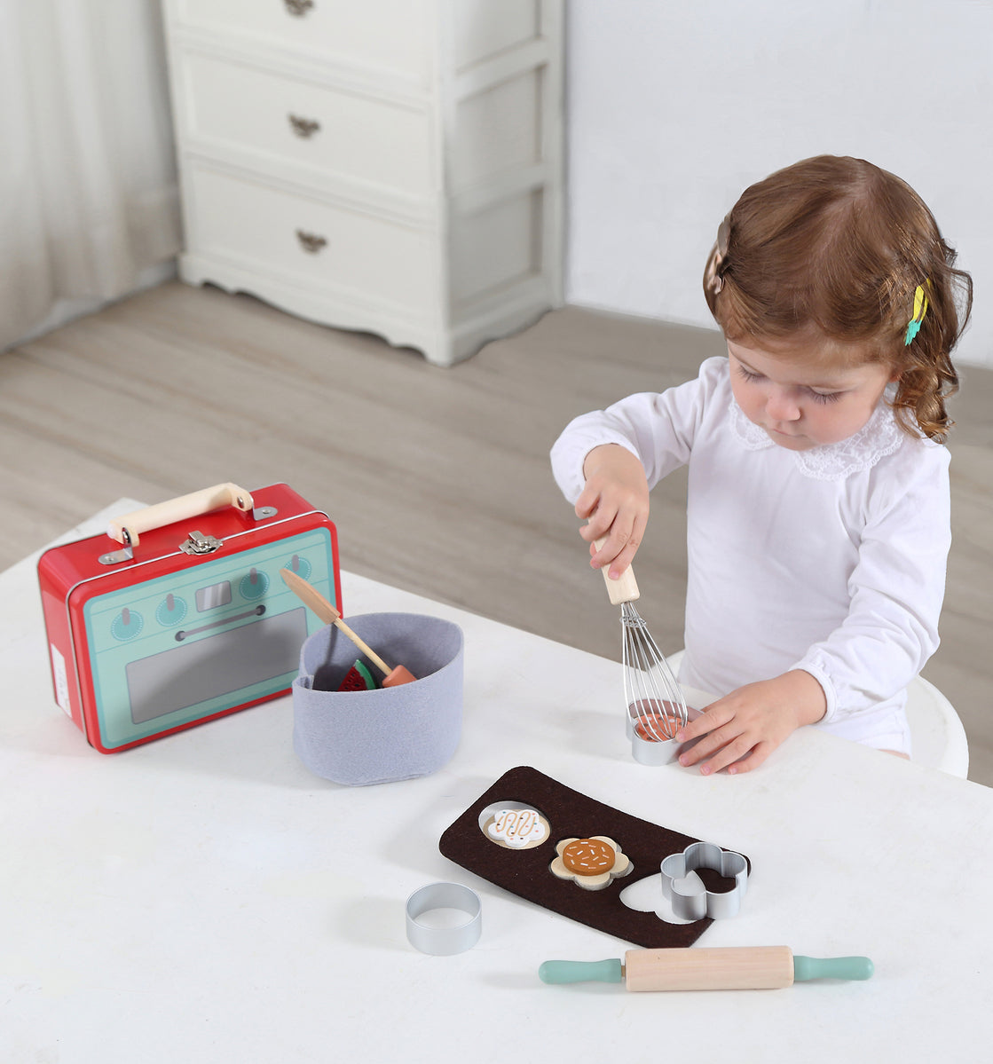 Cookie Baking Play Set in a Tin Case