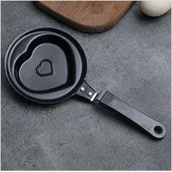 Heart-Shaped Mini Non-Stick Fry Pan - Make Breakfast Fun