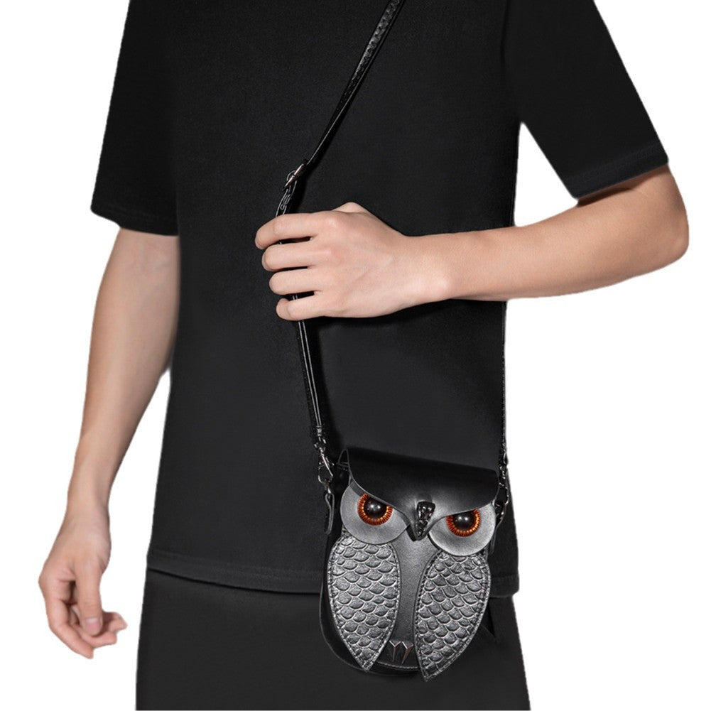 Creative Owl Crossbody Shoulder Bag – Compact Statement Design, Cruelty-Free Faux Leather (Black)